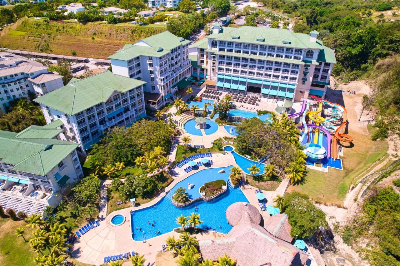 Gran Evenia Bijao Otel Santa Clara  Dış mekan fotoğraf Aerial view of the hotel